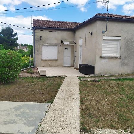 Appartement T2- Le Bon Accueil / Wifi / Parking Ангулем Экстерьер фото
